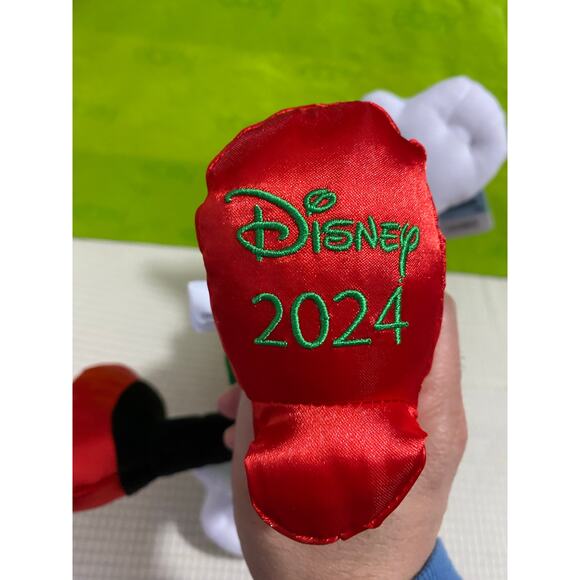 NEW DISNEY Parks 2024 Minnie Mouse Holiday Plush 16'' Making Christmas Magical - Picture 4 of 8